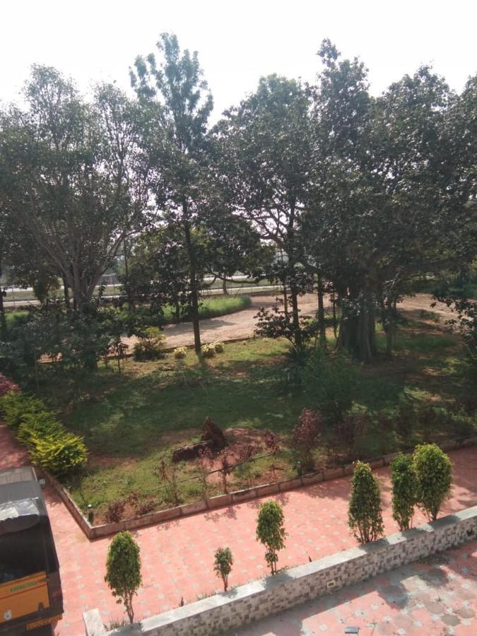 Kstdc Hotel Mayura Pavithra Yediyur Kunigal Екстер'єр фото
